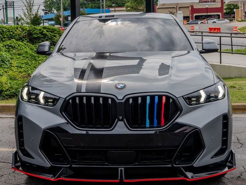 Used 2024 BMW X6 xDrive40i w/ Executive Package AWD/4WD image 2