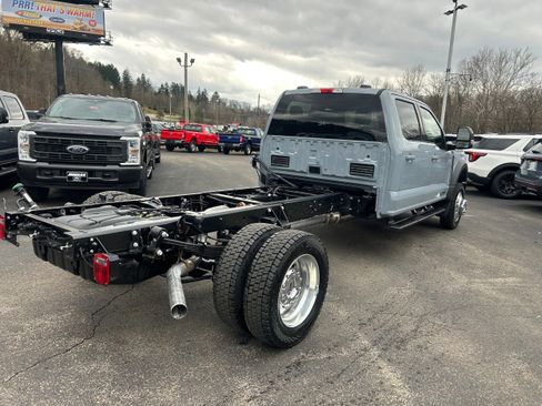 New 2026 Ford F550 4x4 Crew Cab image 8