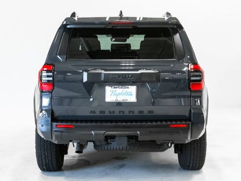 Used 2025 Toyota 4Runner TRD Off-Road Premium AWD/4WD image 30