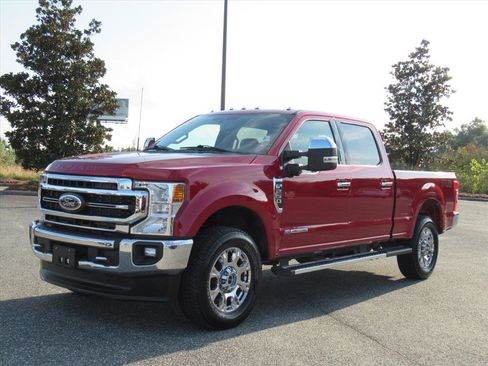 Used 2022 Ford F250 Lariat w/ Chrome Package image 3