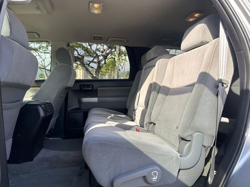 Used 2008 Toyota Sequoia SR5 RWD image 11