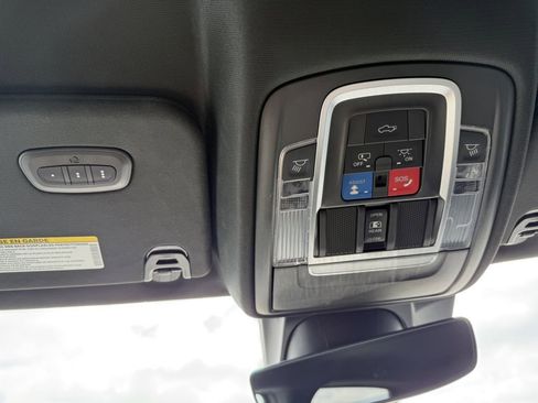 Used 2020 RAM 1500 Limited image 37