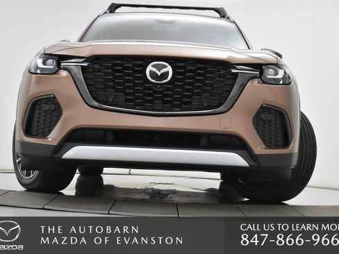 Used 2025 MAZDA CX-70 Plug-In Hybrid w/ Premium Plus image 4