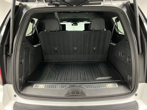 Used 2023 Chevrolet Suburban Premier AWD/4WD image 49