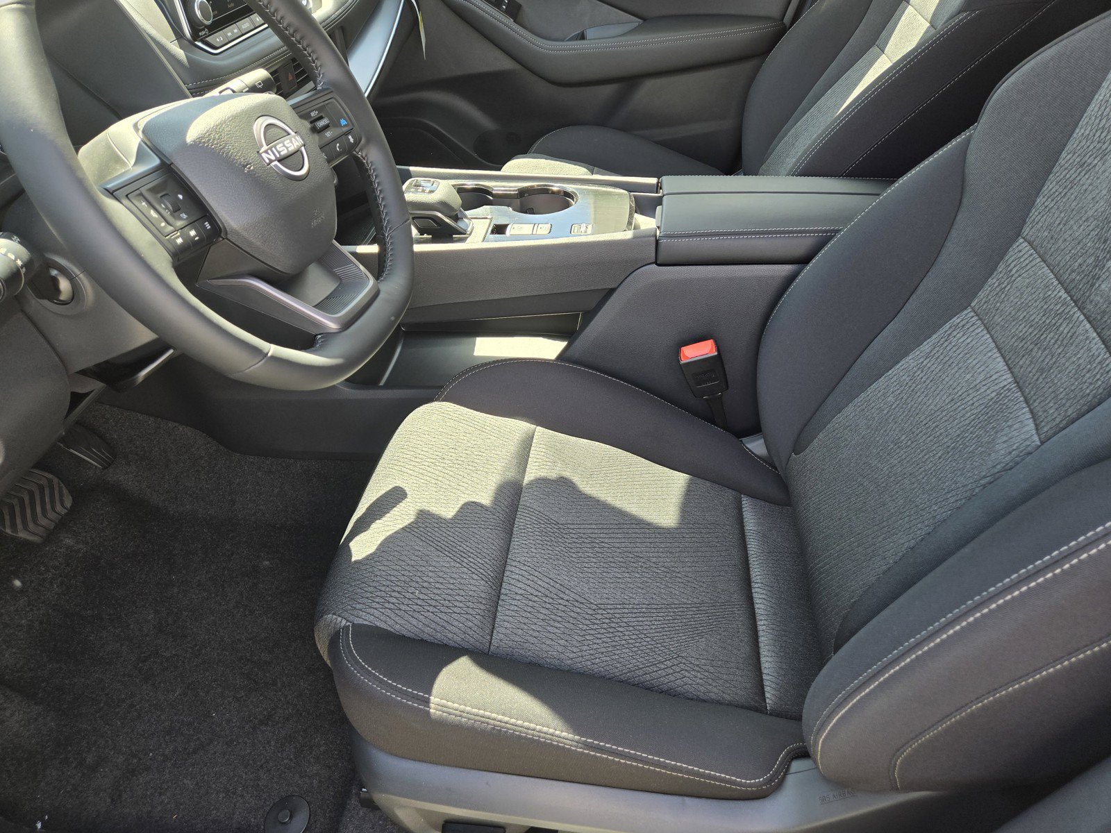 New 2026 Nissan Rogue SV FWD image 11