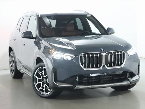 Used 2026 BMW X1 xDrive28i w/ Technology Package AWD/4WD image 2