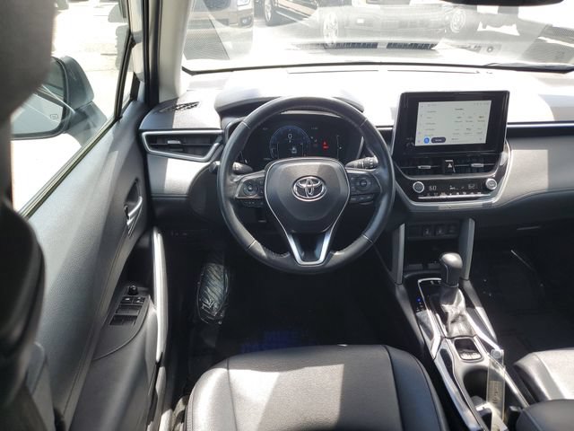 Used 2024 Toyota Corolla Cross XLE FWD image 13