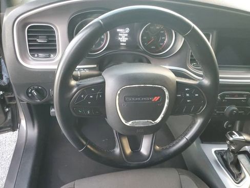 Used 2022 Dodge Charger SXT image 19