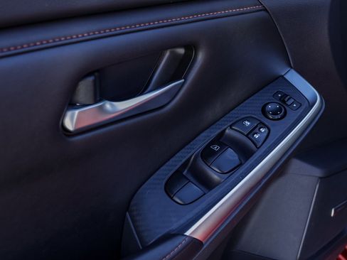 Used 2023 Nissan Sentra SR w/ SR Premium Package image 14