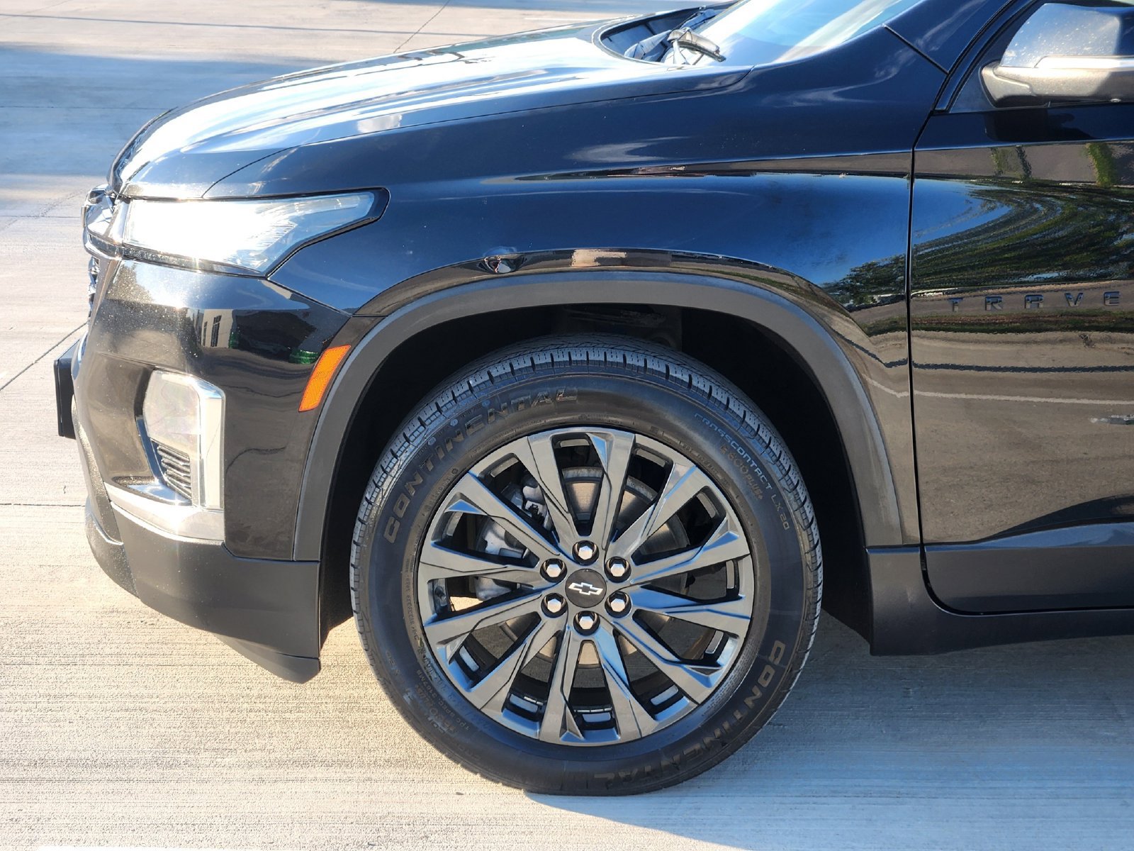 Used 2023 Chevrolet Traverse RS FWD image 10