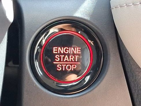 Certified 2023 Honda HR-V LX image 24