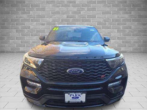 Certified 2021 Ford Explorer ST w/ Equipment Group 401A image 9