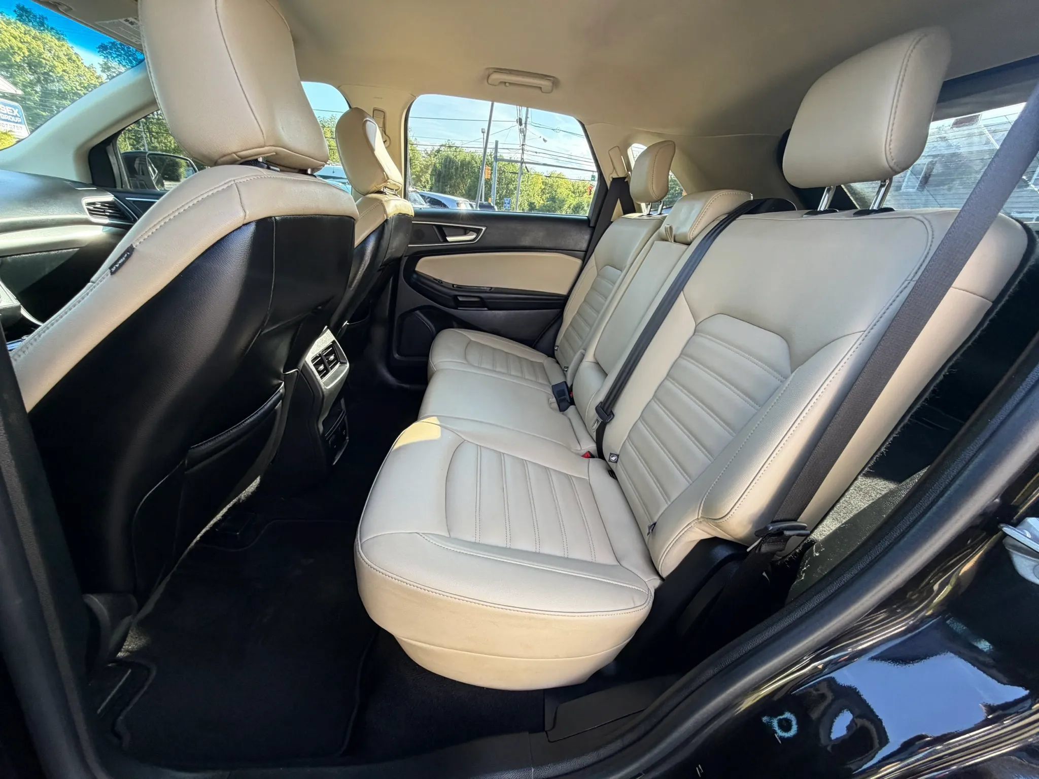 Used 2020 Ford Edge SEL w/ Convenience Package AWD/4WD image 16