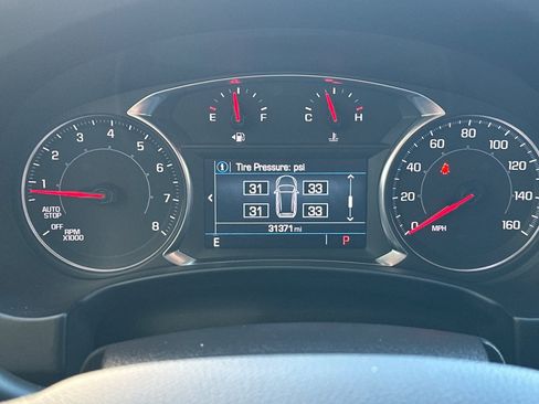 Used 2024 GMC Terrain SLE image 33