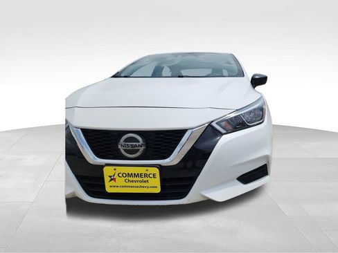 Used 2022 Nissan Versa S FWD image 10
