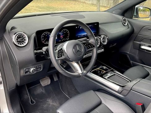 Certified 2025 Mercedes-Benz GLA 250 image 13