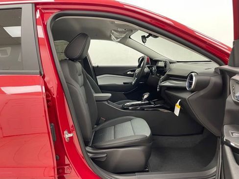 New 2026 Chevrolet Trax LT w/ Driver Confidence Package FWD image 14