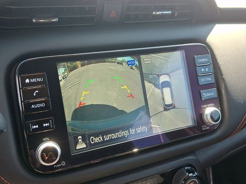 Certified 2023 Nissan Kicks SR FWD image 17