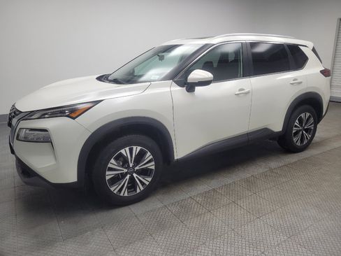 Used 2022 Nissan Rogue SV w/ SV Premium Package FWD image 2