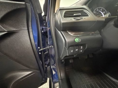 Used 2016 Honda CR-V Touring image 15