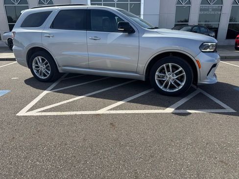Used 2024 Dodge Durango GT AWD/4WD image 2