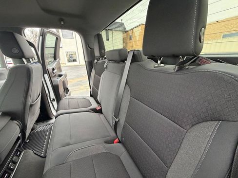 Used 2019 Chevrolet Silverado 1500 LT RWD image 12