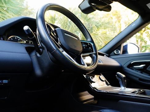 Used 2021 Land Rover Range Rover Evoque R-Dynamic S image 12