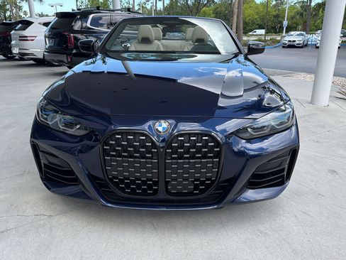Used 2022 BMW M440i Convertible RWD image 6