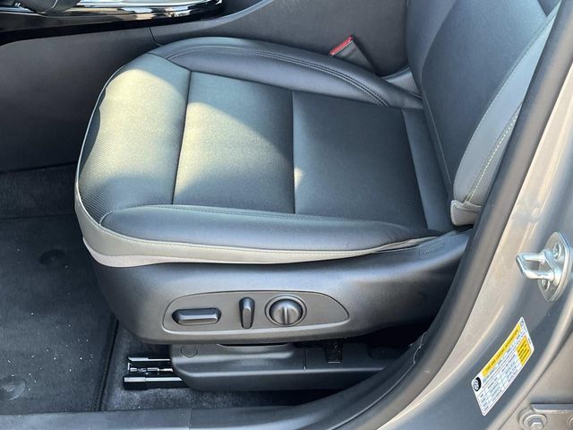 Certified 2024 Chevrolet Trax ACTIV w/ Sunroof Package FWD image 27