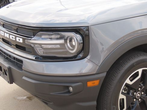Used 2024 Ford Bronco Sport Outer Banks AWD/4WD image 3