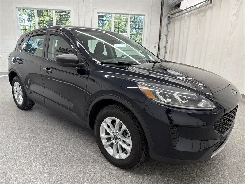 Used 2021 Ford Escape S AWD/4WD image 3
