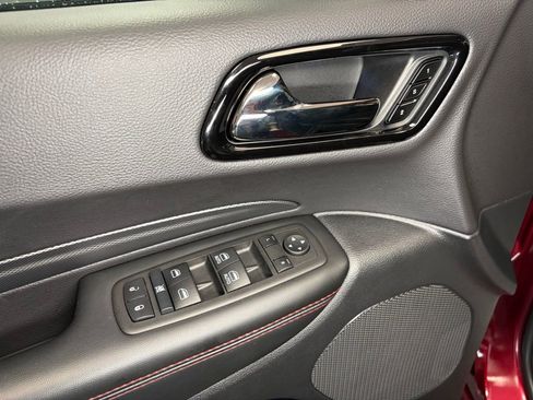 Used 2025 Dodge Durango GT image 17