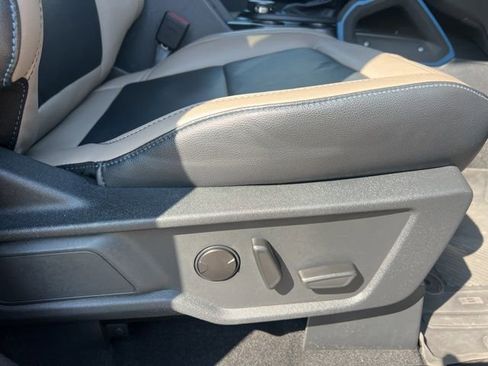 Used 2023 Ford Bronco Wildtrak AWD/4WD image 11