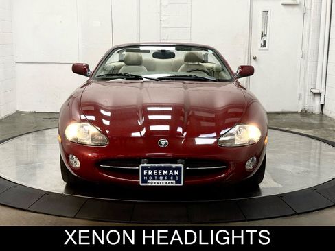 Used 2001 Jaguar XK8 Convertible RWD image 3
