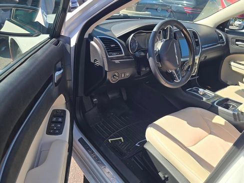 Used 2016 Chrysler 300 C w/ Safetytec Plus Group RWD image 7