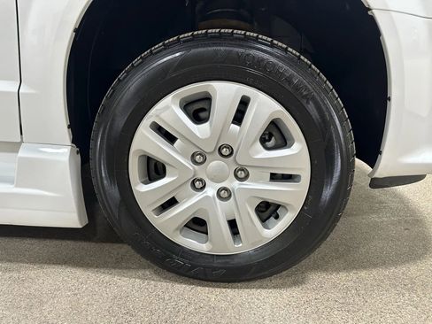 Used 2017 Dodge Grand Caravan SE w/ Power Window Group image 65