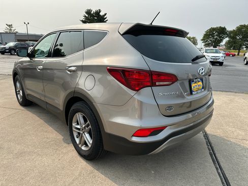 Used 2018 Hyundai Santa Fe Sport image 9