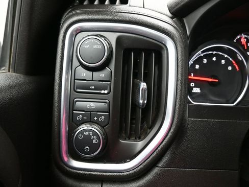 Used 2022 Chevrolet Silverado 2500 LT image 22