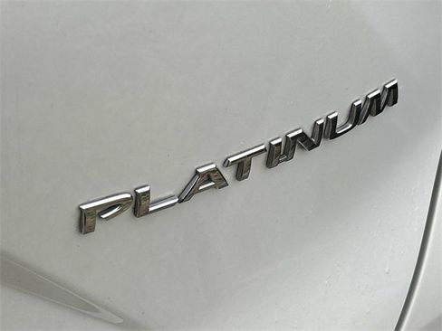 Used 2019 Nissan Murano Platinum image 8