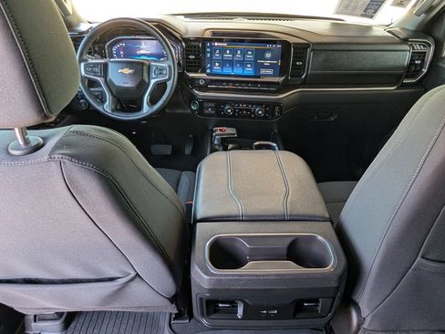 Certified 2025 Chevrolet Silverado 1500 LT AWD/4WD image 18