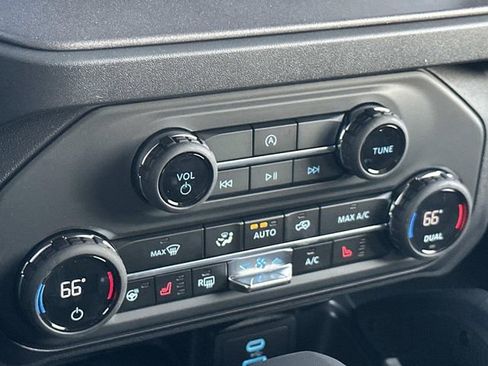 New 2025 Ford Bronco Badlands image 30