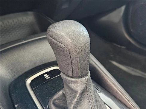 Used 2022 Toyota Corolla LE image 13