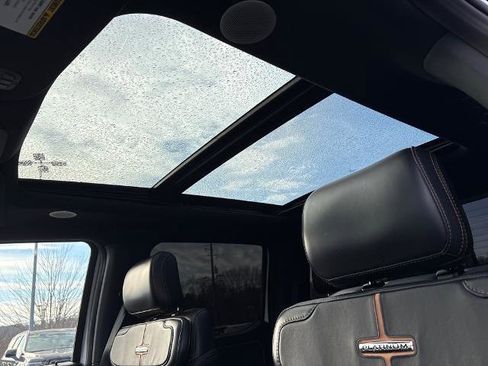 Used 2024 Ford F350 Platinum image 18