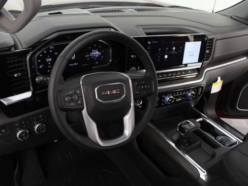 New 2026 GMC Sierra 1500 SLT image 9