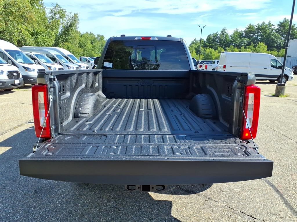 New 2026 Ford F350 XLT w/ FX4 Off-Road Package AWD/4WD image 8