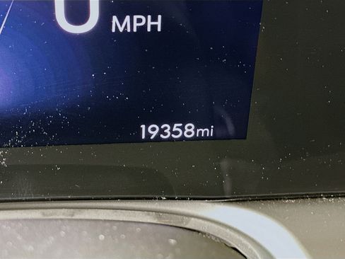 Used 2025 Buick Encore GX Preferred image 19