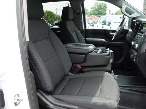 Used 2024 GMC Sierra 2500 Pro w/ Convenience Package image 34