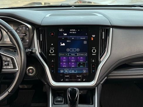 Used 2022 Subaru Outback Limited image 22