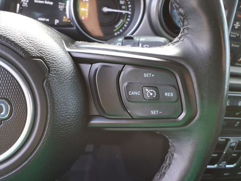 Used 2023 Jeep Wrangler Unlimited w/ Cold Weather Group AWD/4WD image 27