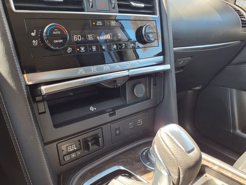 Used 2024 Nissan Armada Platinum w/ Captain's Chairs Package AWD/4WD image 34